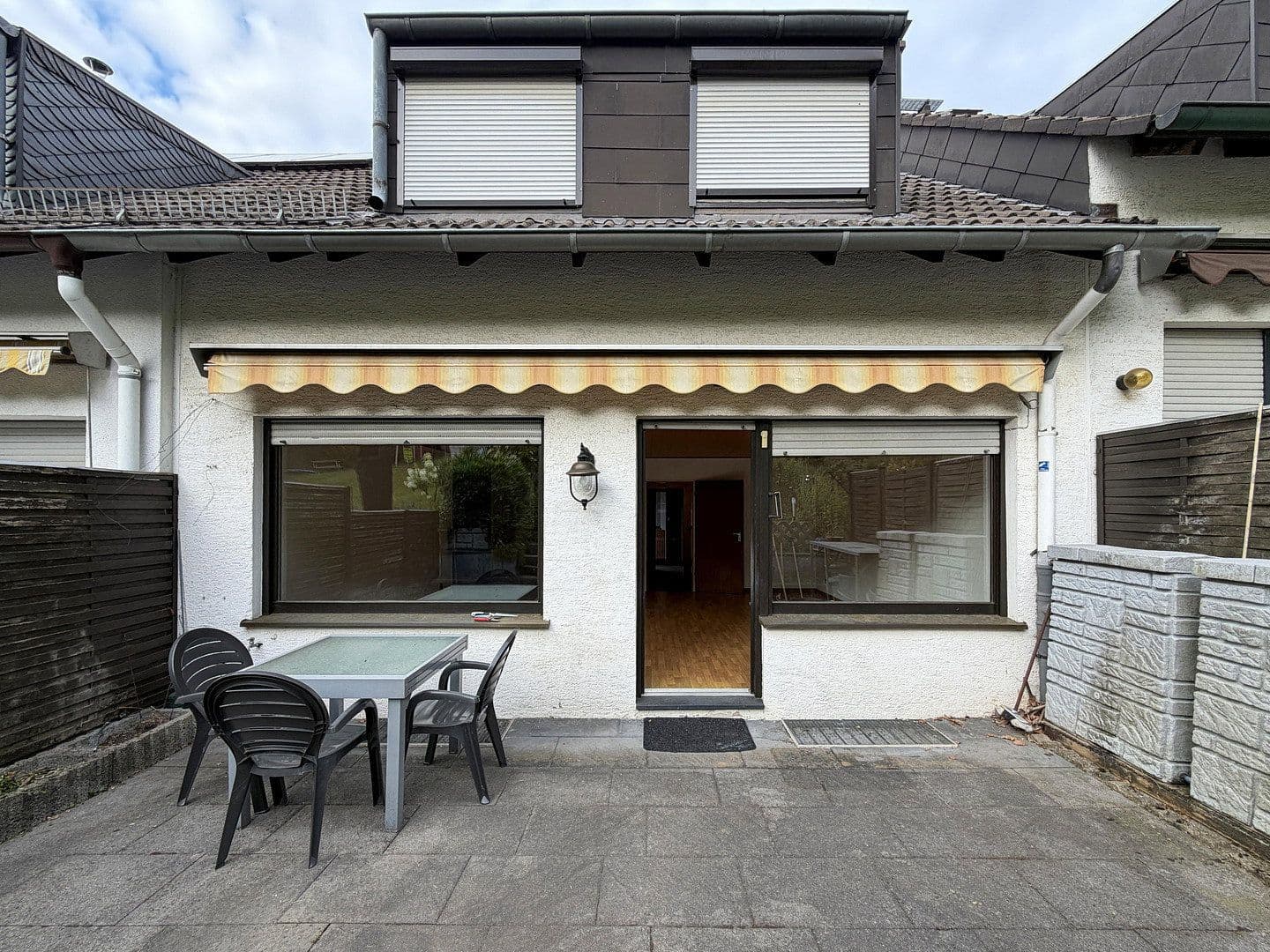 Prodej domu 120 m², pozemek 310 m², Remscheider Str. 136a, Wuppertal, Severní Porýní-Vestfálsko Prodej domu 120 m², pozemek 310 m², Remscheider Str. 136a, Wuppertal, Severní Porýní-Vestfálsko