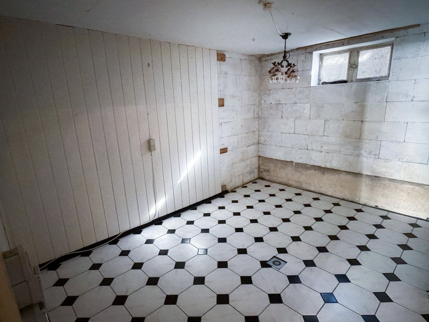 Prodej domu 120 m², pozemek 310 m², Remscheider Str. 136a, Wuppertal, Severní Porýní-Vestfálsko Prodej domu 120 m², pozemek 310 m², Remscheider Str. 136a, Wuppertal, Severní Porýní-Vestfálsko