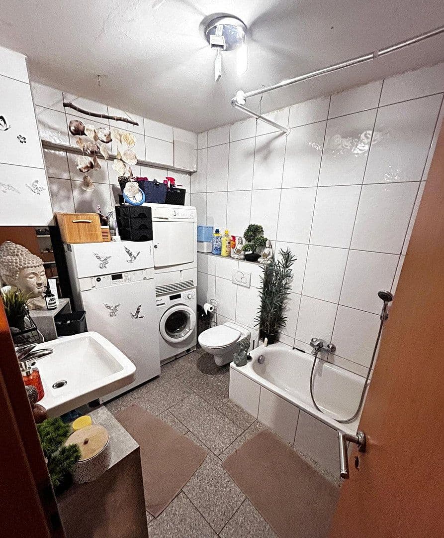 Pronájem bytu 3+1 70 m², Sprendlingen, Porýní-Falc Pronájem bytu 3+1 70 m², Sprendlingen, Porýní-Falc