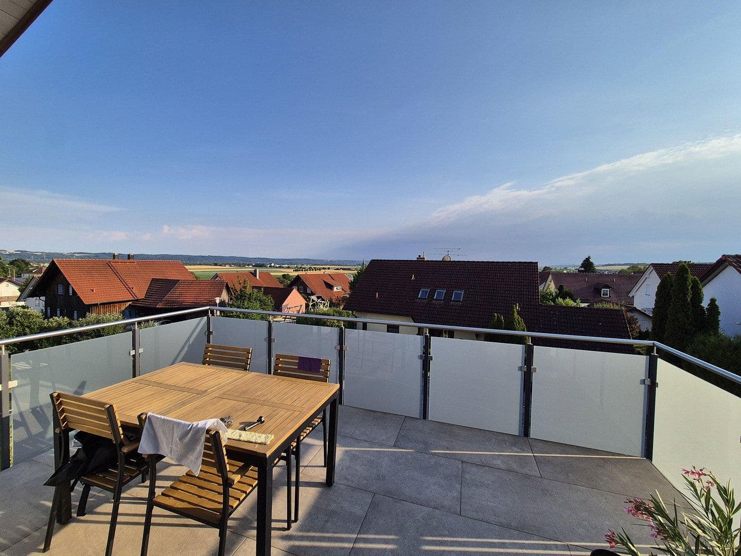 Pronájem bytu 3+1 89 m², Obere Etzstraße 22, Essenbach, Bavorsko Pronájem bytu 3+1 89 m², Obere Etzstraße 22, Essenbach, Bavorsko