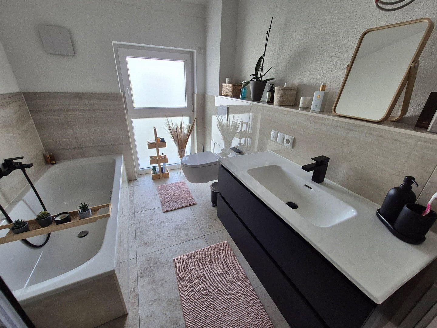 Pronájem bytu 3+1 89 m², Obere Etzstraße 22, Essenbach, Bavorsko Pronájem bytu 3+1 89 m², Obere Etzstraße 22, Essenbach, Bavorsko