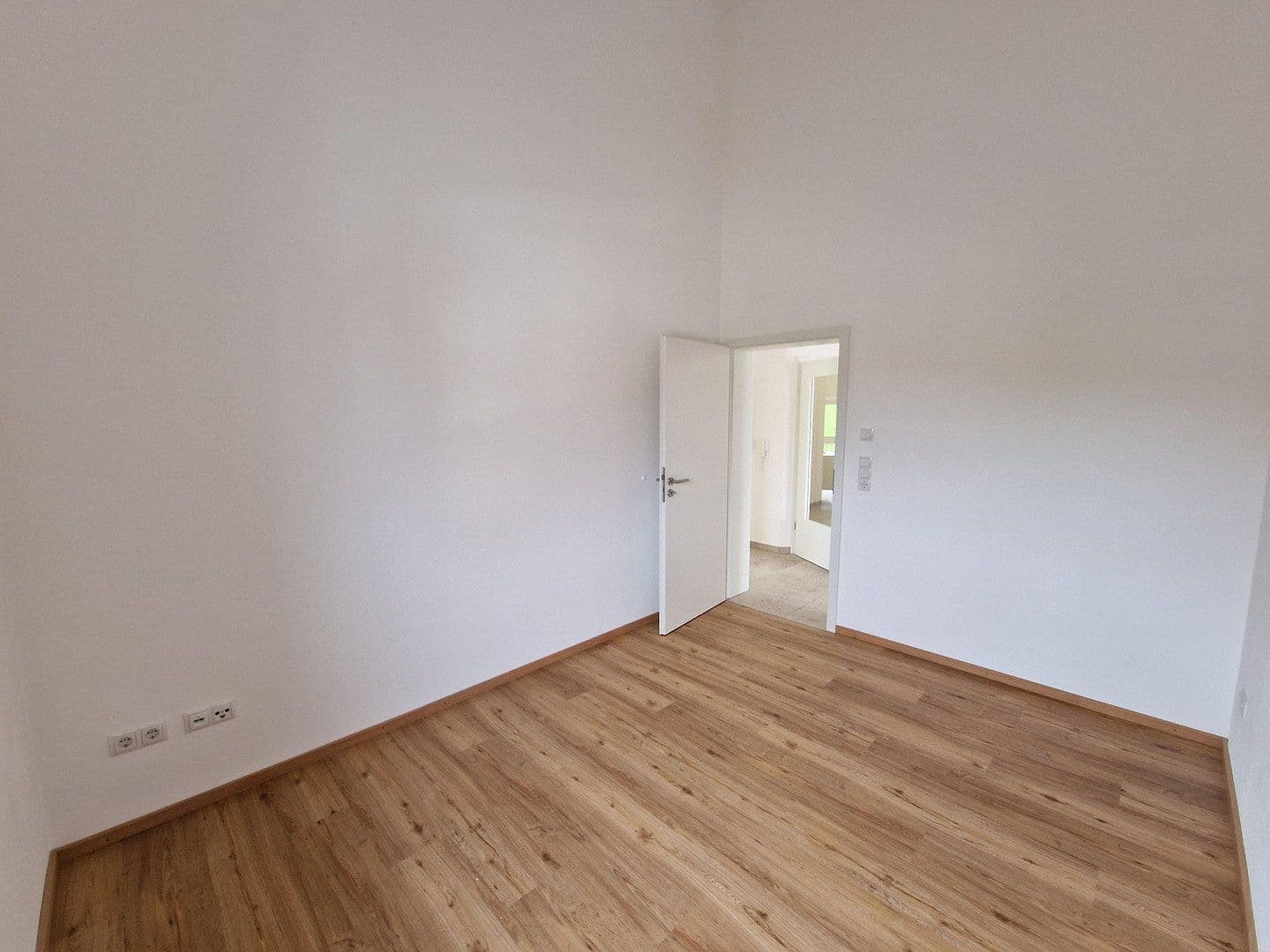 Pronájem bytu 3+1 89 m², Obere Etzstraße 22, Essenbach, Bavorsko Pronájem bytu 3+1 89 m², Obere Etzstraße 22, Essenbach, Bavorsko