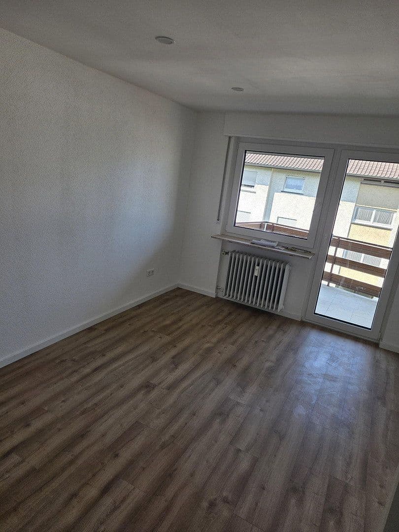 Pronájem bytu 2+1 45 m², Wehrstraße 4, Kürnbach, Bádensko-Württembersko Pronájem bytu 2+1 45 m², Wehrstraße 4, Kürnbach, Bádensko-Württembersko