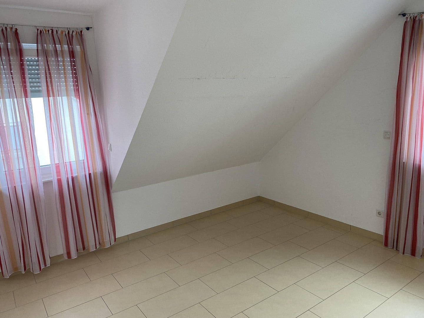 Pronájem bytu 4+1 100 m², Münster (Hessen), Hessen Pronájem bytu 4+1 100 m², Münster (Hessen), Hessen