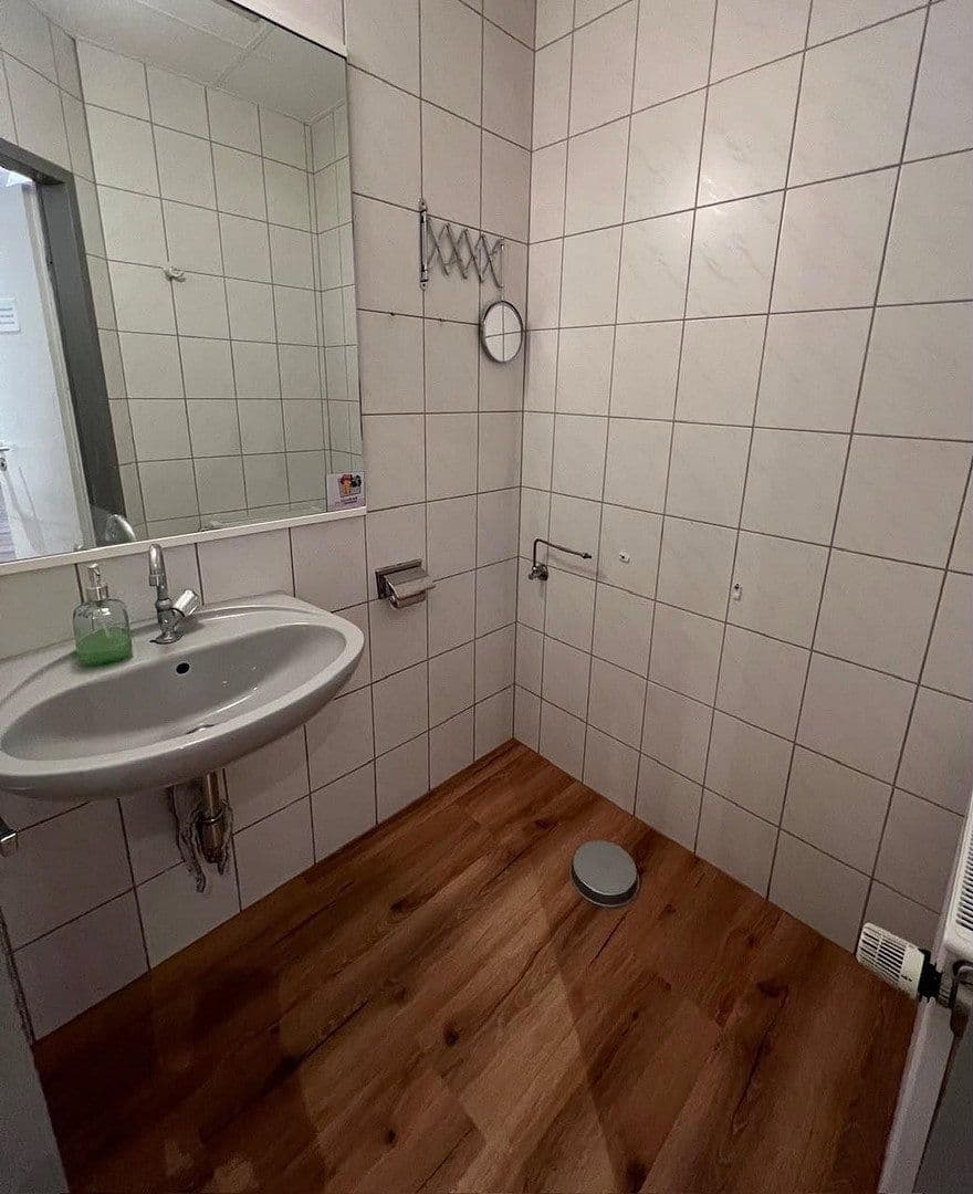 Pronájem kanceláře 135 m², Kölnstraße 82, Sankt Augustin, Severní Porýní-Vestfálsko Pronájem kanceláře 135 m², Kölnstraße 82, Sankt Augustin, Severní Porýní-Vestfálsko
