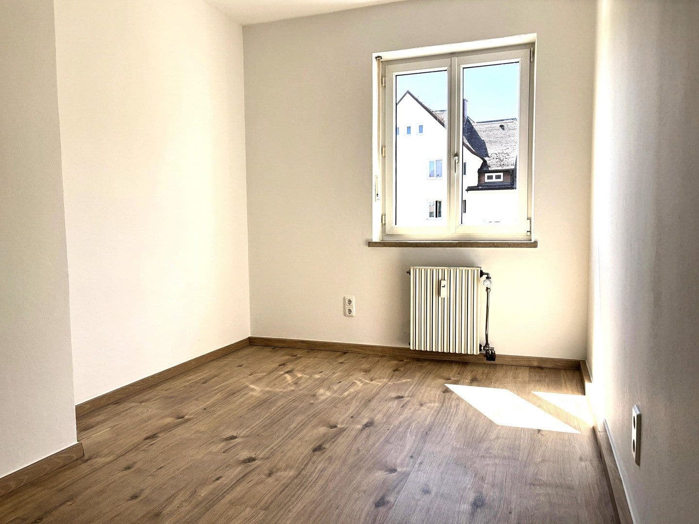 Prodej bytu 3+1 58 m², Kreuzederstr. 9, Freilassing, Bavorsko Prodej bytu 3+1 58 m², Kreuzederstr. 9, Freilassing, Bavorsko