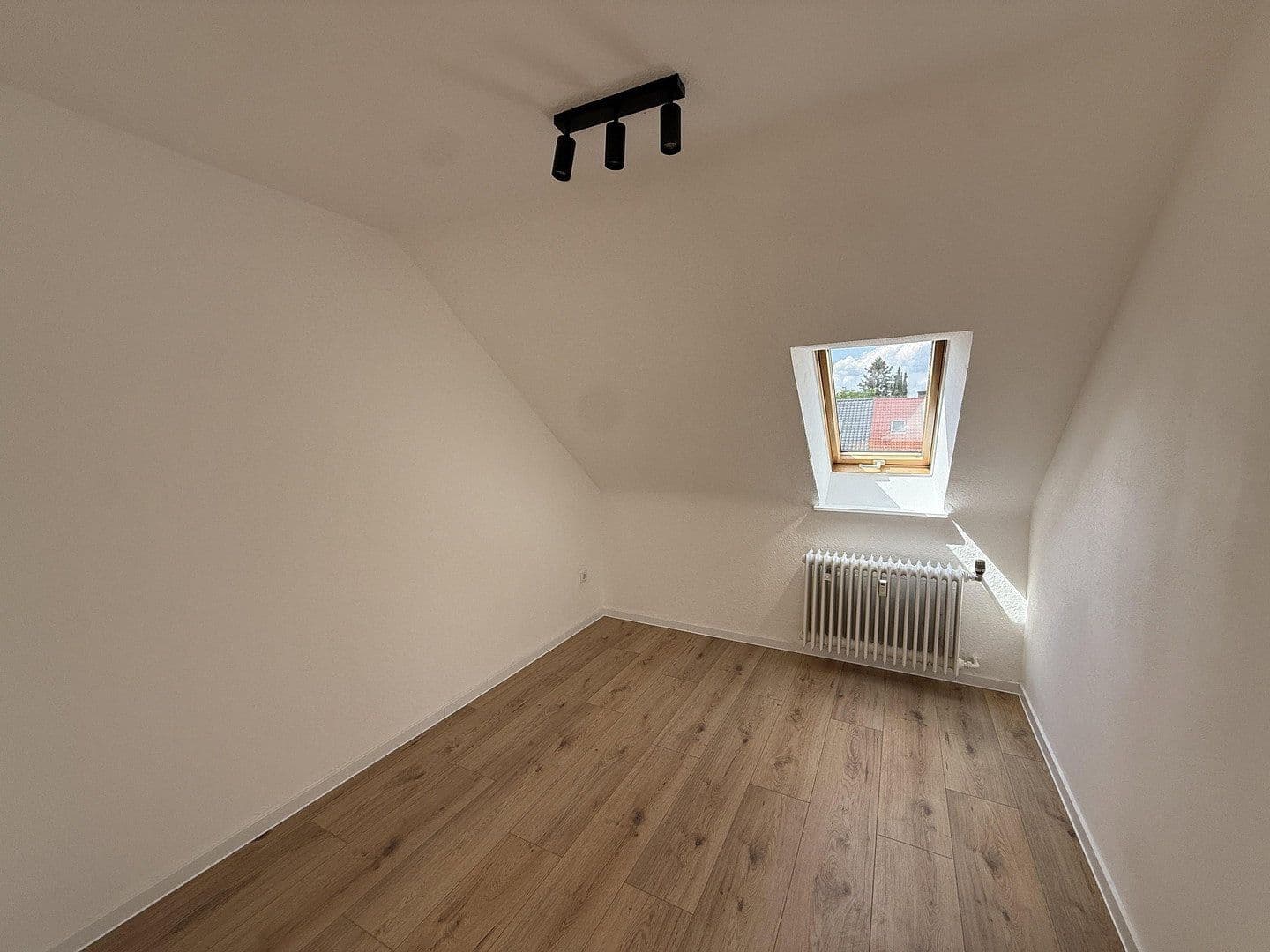 Pronájem bytu 3+1 62 m², Böcklinstraße, Bayreuth, Bavorsko Pronájem bytu 3+1 62 m², Böcklinstraße, Bayreuth, Bavorsko