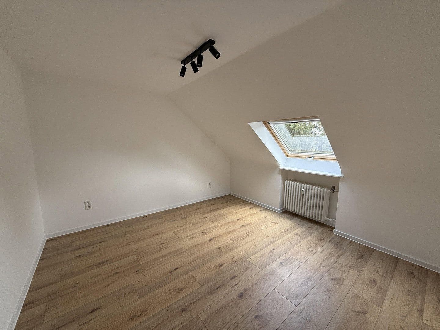 Pronájem bytu 3+1 62 m², Böcklinstraße, Bayreuth, Bavorsko Pronájem bytu 3+1 62 m², Böcklinstraße, Bayreuth, Bavorsko