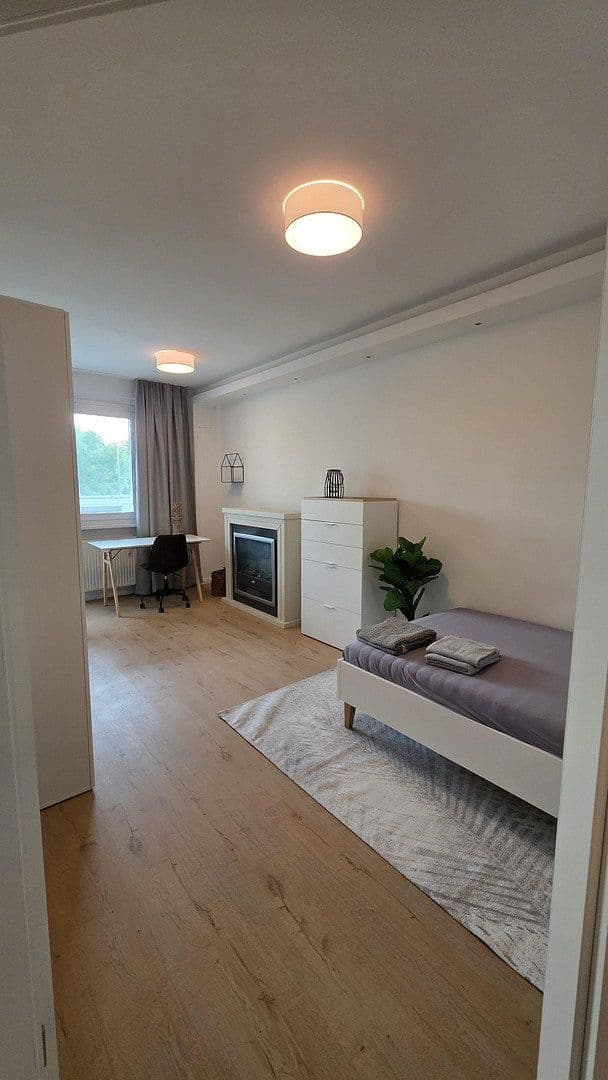 Pronájem bytu 95 m², Pablo-Picasso-Straße 25, Berlin, Berlín Pronájem bytu 95 m², Pablo-Picasso-Straße 25, Berlin, Berlín