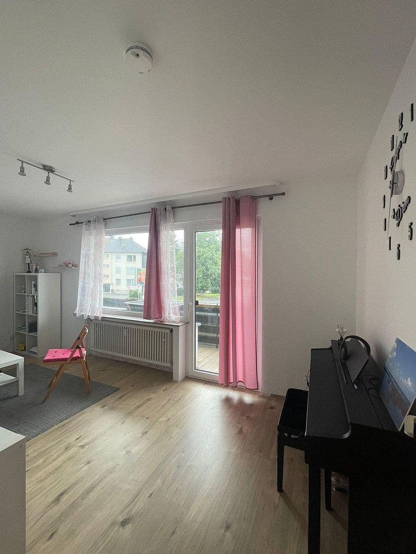 Prodej domu 267 m², pozemek 460 m², Bochum, Severní Porýní-Vestfálsko Prodej domu 267 m², pozemek 460 m², Bochum, Severní Porýní-Vestfálsko