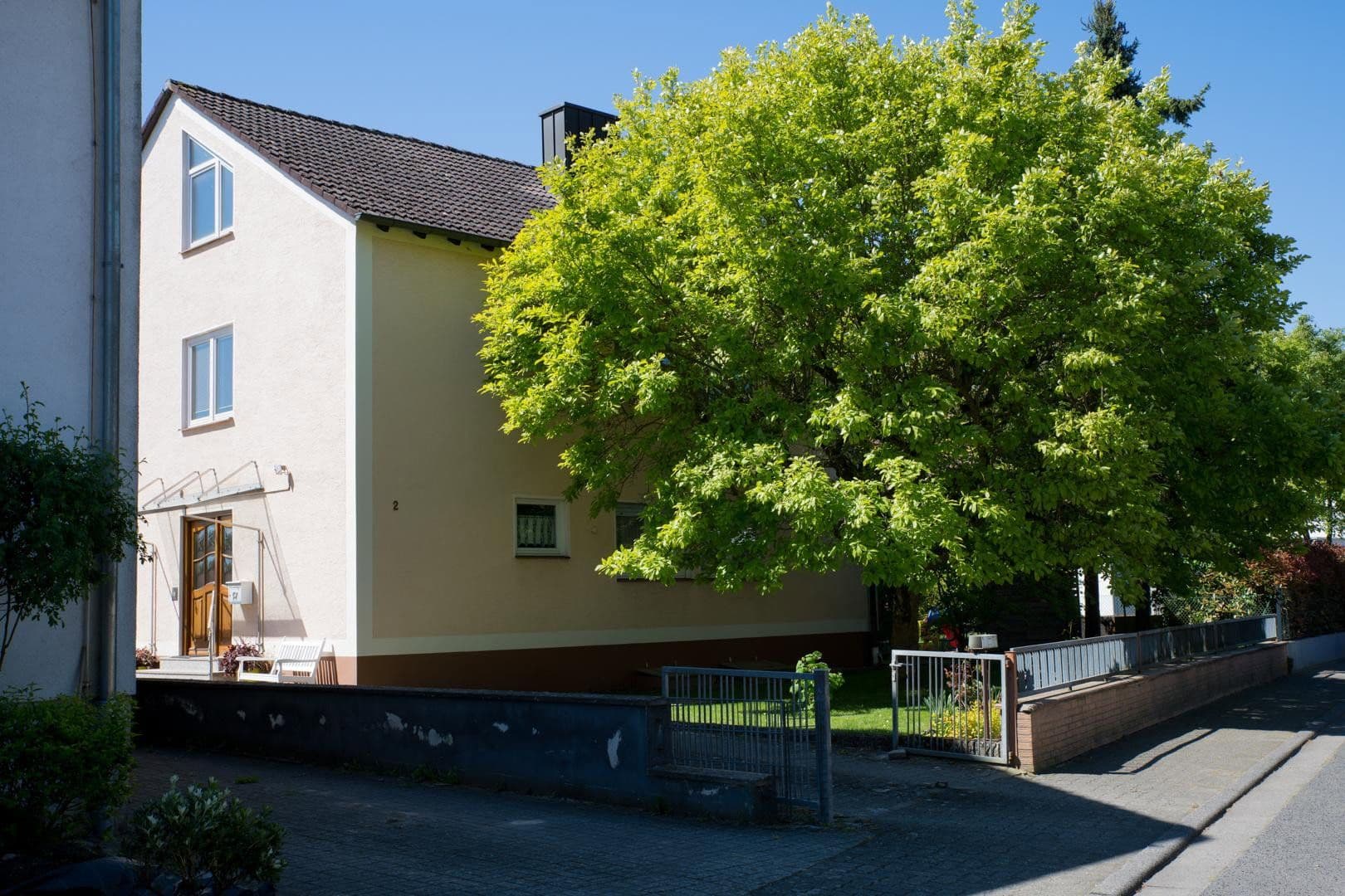 Prodej domu 185 m², pozemek 776 m², Kandel, Porýní-Falc Prodej domu 185 m², pozemek 776 m², Kandel, Porýní-Falc
