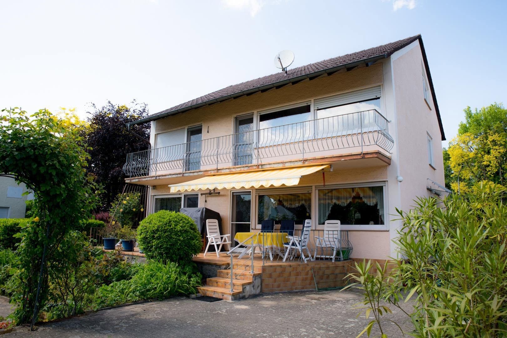 Prodej domu 185 m², pozemek 776 m², Kandel, Porýní-Falc Prodej domu 185 m², pozemek 776 m², Kandel, Porýní-Falc