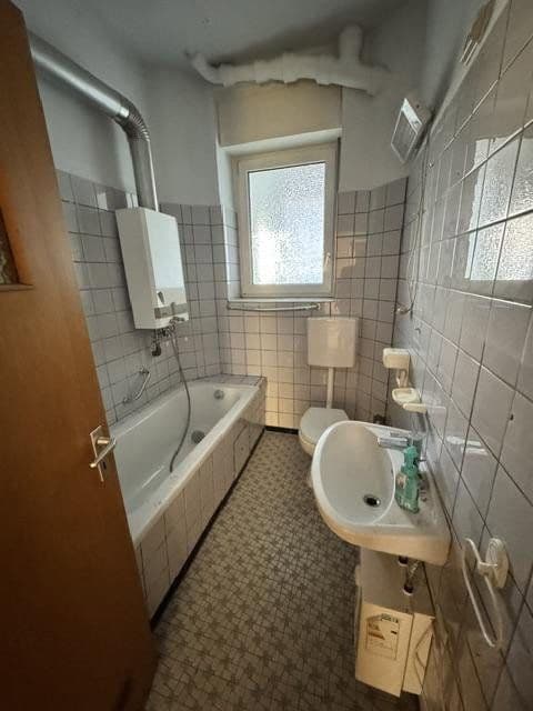 Pronájem bytu 2+1 72 m², Geibelstr. 15, Karlsruhe, Bádensko-Württembersko Pronájem bytu 2+1 72 m², Geibelstr. 15, Karlsruhe, Bádensko-Württembersko