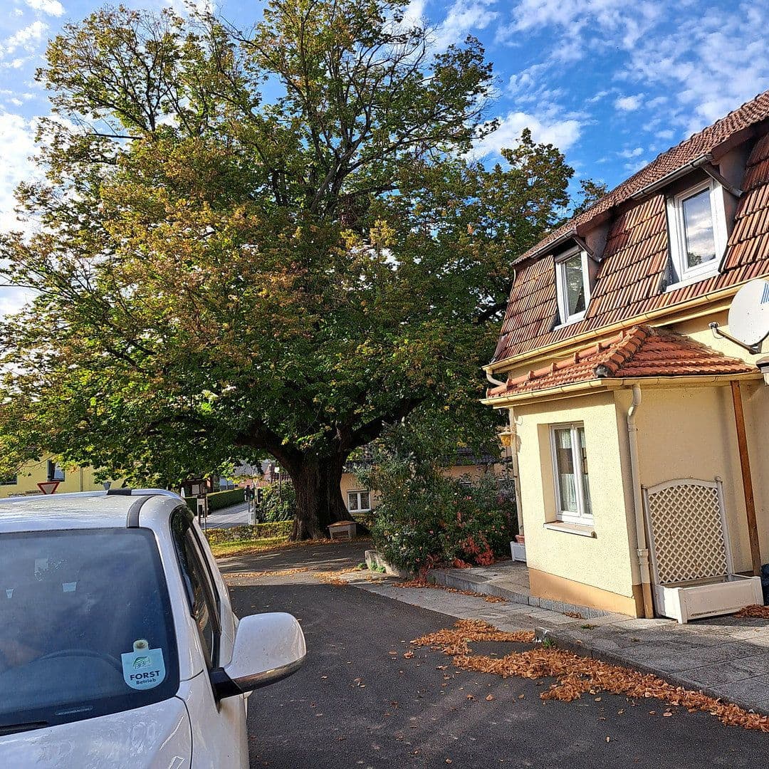 Prodej domu 240 m², pozemek 750 m², Am Gerichtsplatz 4, Lautertal, Bavorsko Prodej domu 240 m², pozemek 750 m², Am Gerichtsplatz 4, Lautertal, Bavorsko
