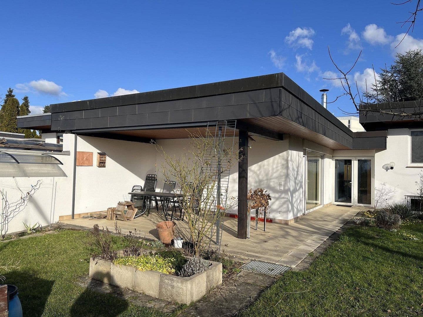 Prodej domu 150 m², pozemek 497 m², Stiegelenweg 6, Staufen im Breisgau, Bádensko-Württembersko Prodej domu 150 m², pozemek 497 m², Stiegelenweg 6, Staufen im Breisgau, Bádensko-Württembersko