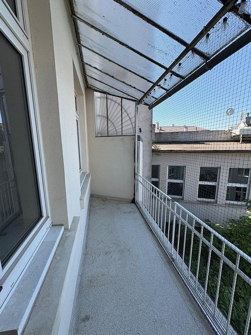 Pronájem bytu 2+kk 80 m², Bahnstraße 6, Solingen, Severní Porýní-Vestfálsko Pronájem bytu 2+kk 80 m², Bahnstraße 6, Solingen, Severní Porýní-Vestfálsko