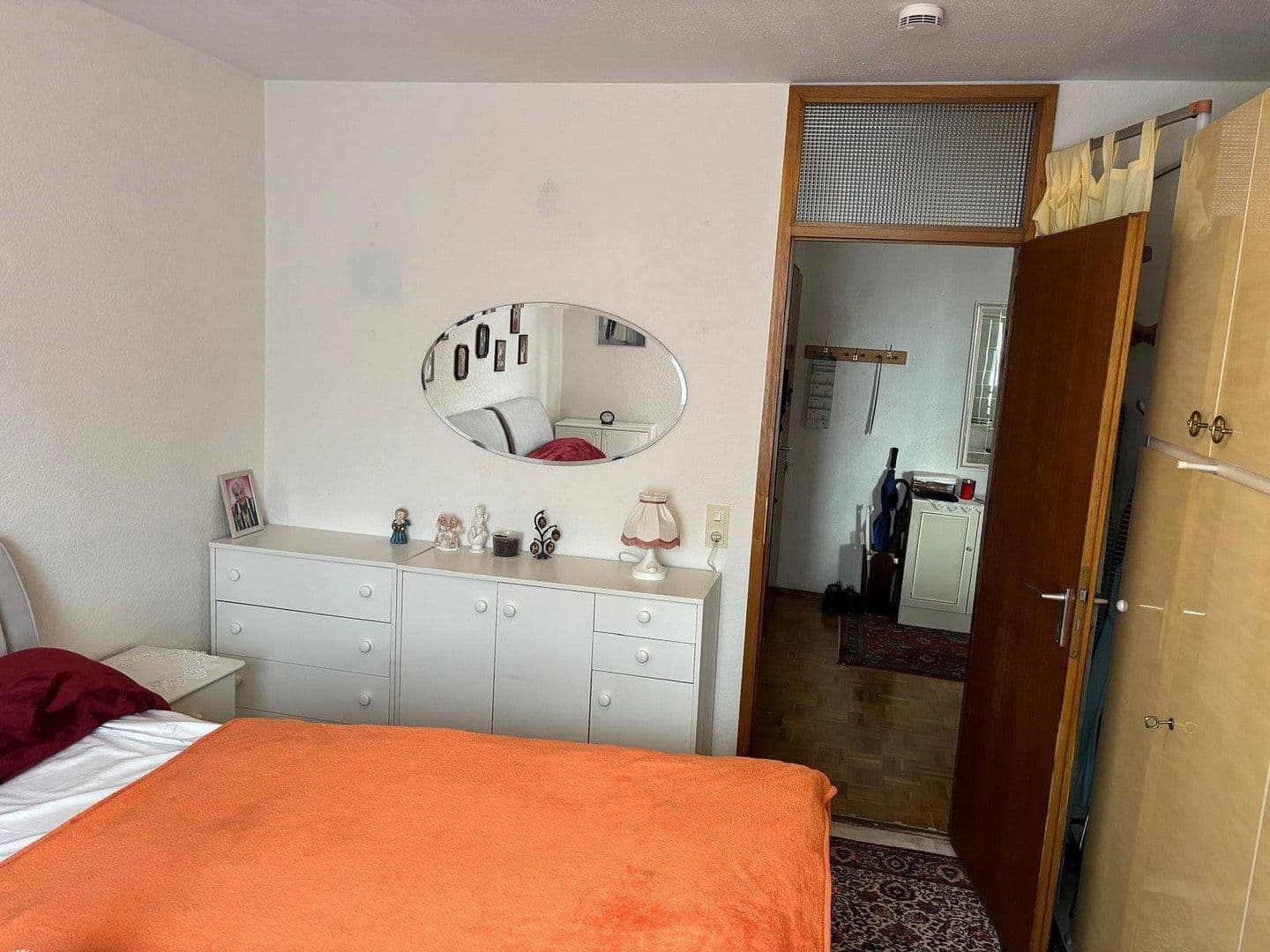 Prodej bytu 3+1 73 m², Wuppertal, Severní Porýní-Vestfálsko Prodej bytu 3+1 73 m², Wuppertal, Severní Porýní-Vestfálsko
