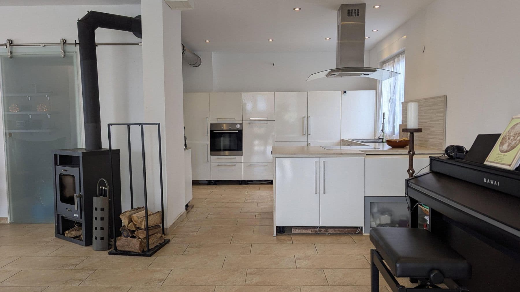 Prodej domu 259 m², pozemek 820 m², Burgsteller Weg 16, Neustadt am Rübenberge, Dolní Sasko Prodej domu 259 m², pozemek 820 m², Burgsteller Weg 16, Neustadt am Rübenberge, Dolní Sasko