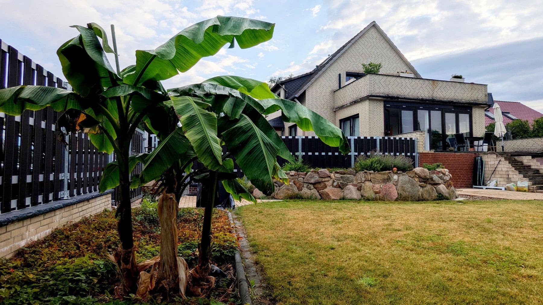 Prodej domu 259 m², pozemek 820 m², Burgsteller Weg 16, Neustadt am Rübenberge, Dolní Sasko Prodej domu 259 m², pozemek 820 m², Burgsteller Weg 16, Neustadt am Rübenberge, Dolní Sasko