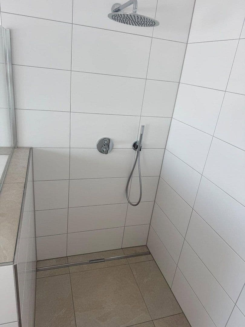 Pronájem bytu 3+1 130 m², Am Antoniweiher 4, Oberreichenbach, Bavorsko Pronájem bytu 3+1 130 m², Am Antoniweiher 4, Oberreichenbach, Bavorsko