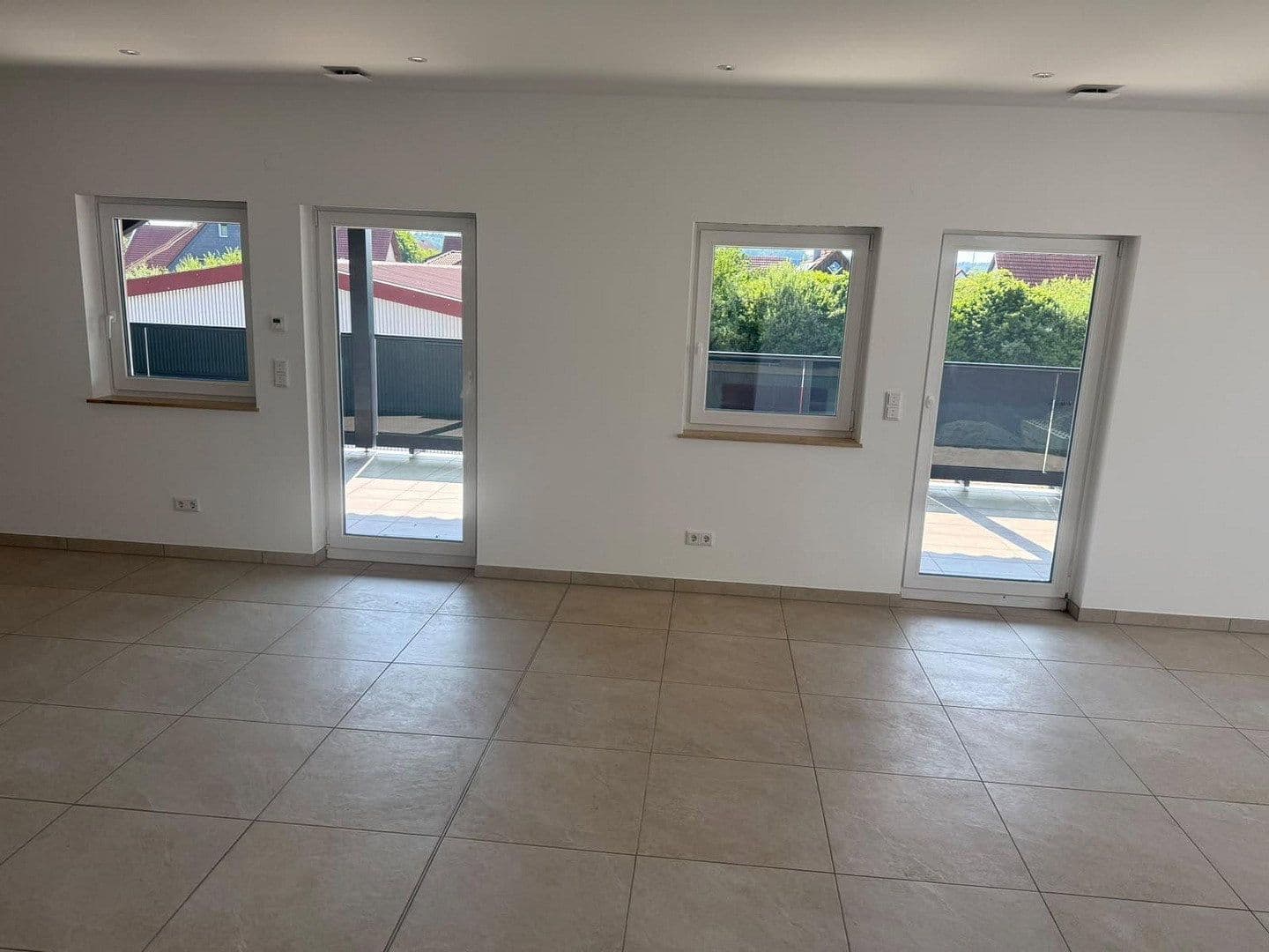 Pronájem bytu 3+1 130 m², Am Antoniweiher 4, Oberreichenbach, Bavorsko Pronájem bytu 3+1 130 m², Am Antoniweiher 4, Oberreichenbach, Bavorsko