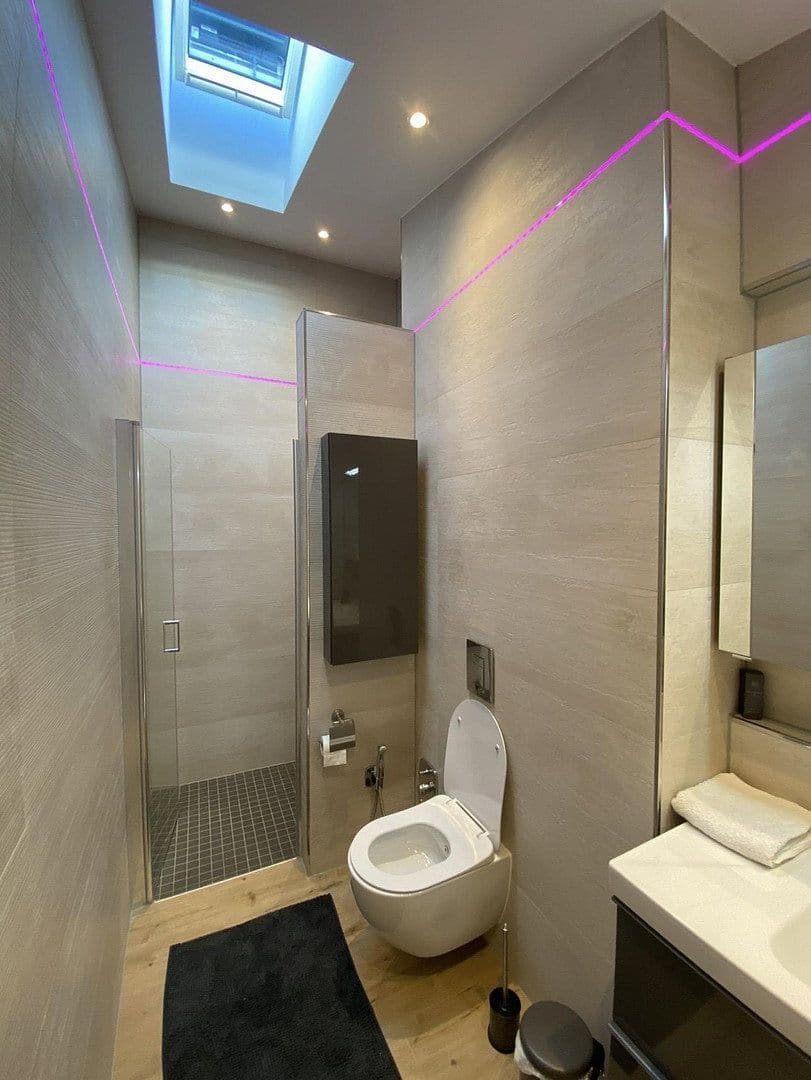 Prodej domu 123 m², pozemek 200 m², Weissach, Bádensko-Württembersko Prodej domu 123 m², pozemek 200 m², Weissach, Bádensko-Württembersko