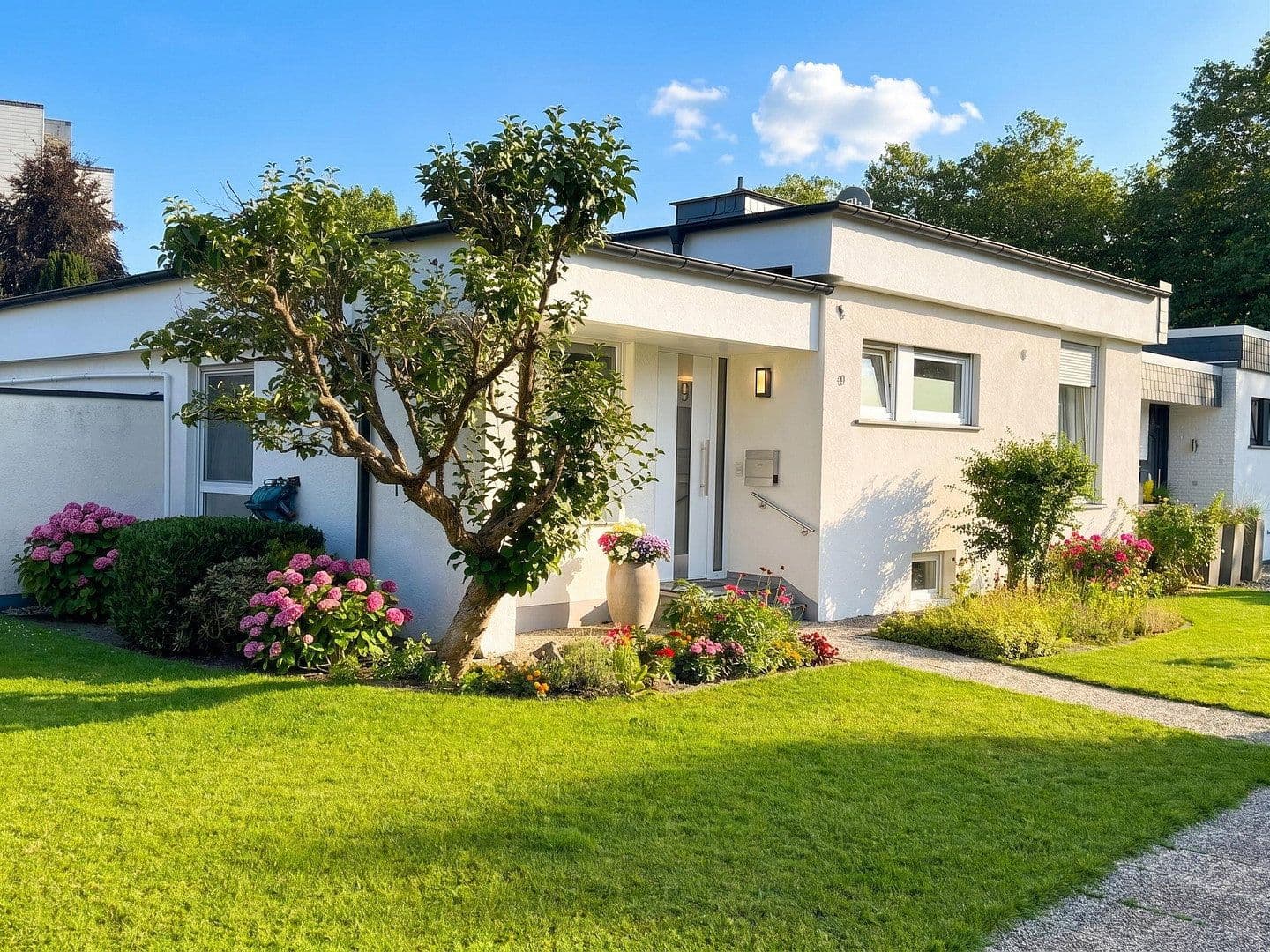 Pronájem domu 172 m², pozemek 600 m², Paderborn, Severní Porýní-Vestfálsko Pronájem domu 172 m², pozemek 600 m², Paderborn, Severní Porýní-Vestfálsko