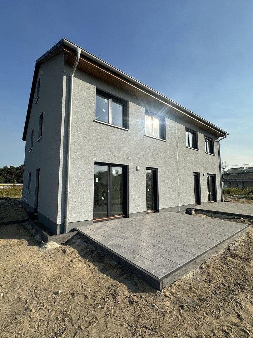 Pronájem domu 146 m², pozemek 250 m², Hugoring 2, Ludwigsfelde, Braniborsko Pronájem domu 146 m², pozemek 250 m², Hugoring 2, Ludwigsfelde, Braniborsko