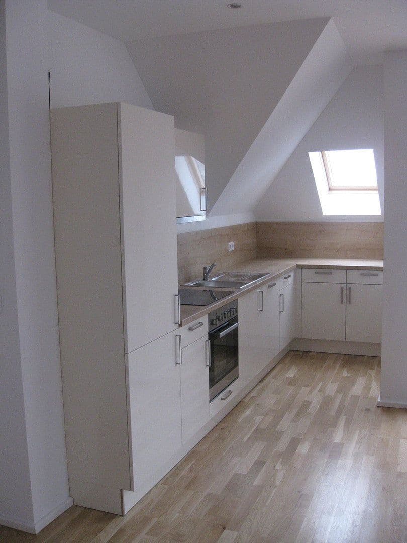 Pronájem bytu 3+1 103 m², Berliner Straße 90, Strausberg, Braniborsko Pronájem bytu 3+1 103 m², Berliner Straße 90, Strausberg, Braniborsko