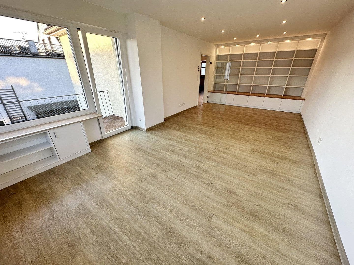 Pronájem bytu 4+1 110 m², Mühlheim am Main, Hessen Pronájem bytu 4+1 110 m², Mühlheim am Main, Hessen