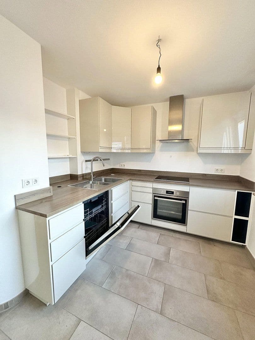 Pronájem bytu 4+1 110 m², Mühlheim am Main, Hessen Pronájem bytu 4+1 110 m², Mühlheim am Main, Hessen