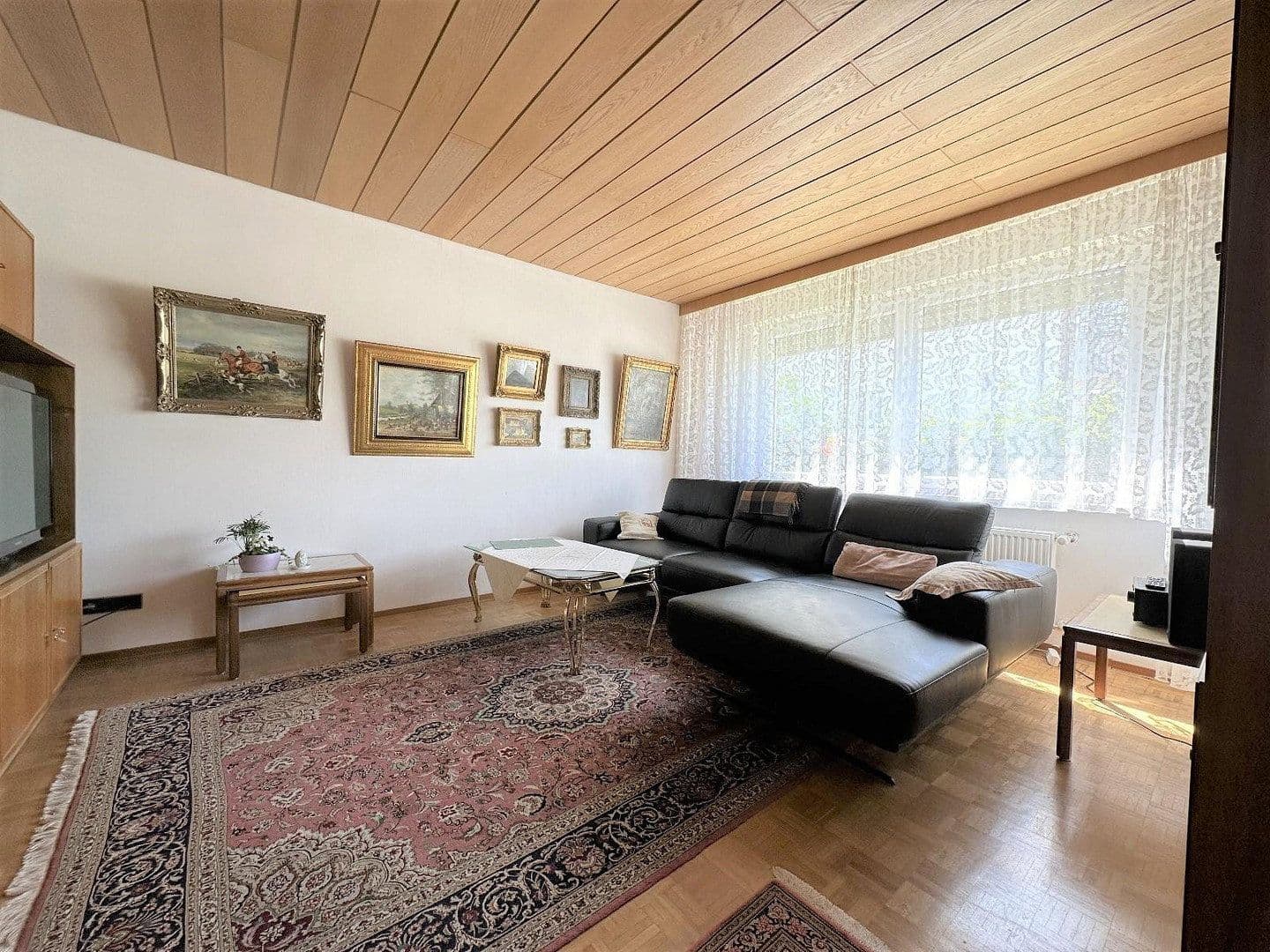 Prodej bytu 3+kk 80 m², Kaisersbacher Str. 15, Fellbach, Bádensko-Württembersko Prodej bytu 3+kk 80 m², Kaisersbacher Str. 15, Fellbach, Bádensko-Württembersko