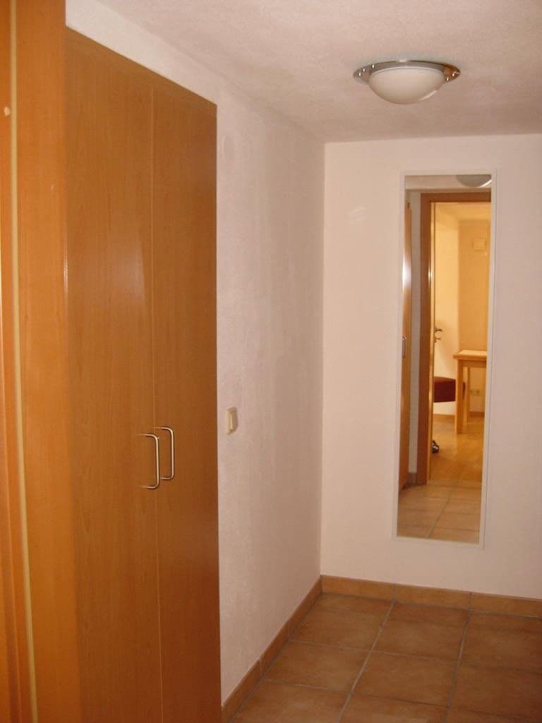 Pronájem bytu 1+1 42 m², Meisenstr.2, Hilgertshausen-Tandern, Bavorsko Pronájem bytu 1+1 42 m², Meisenstr.2, Hilgertshausen-Tandern, Bavorsko