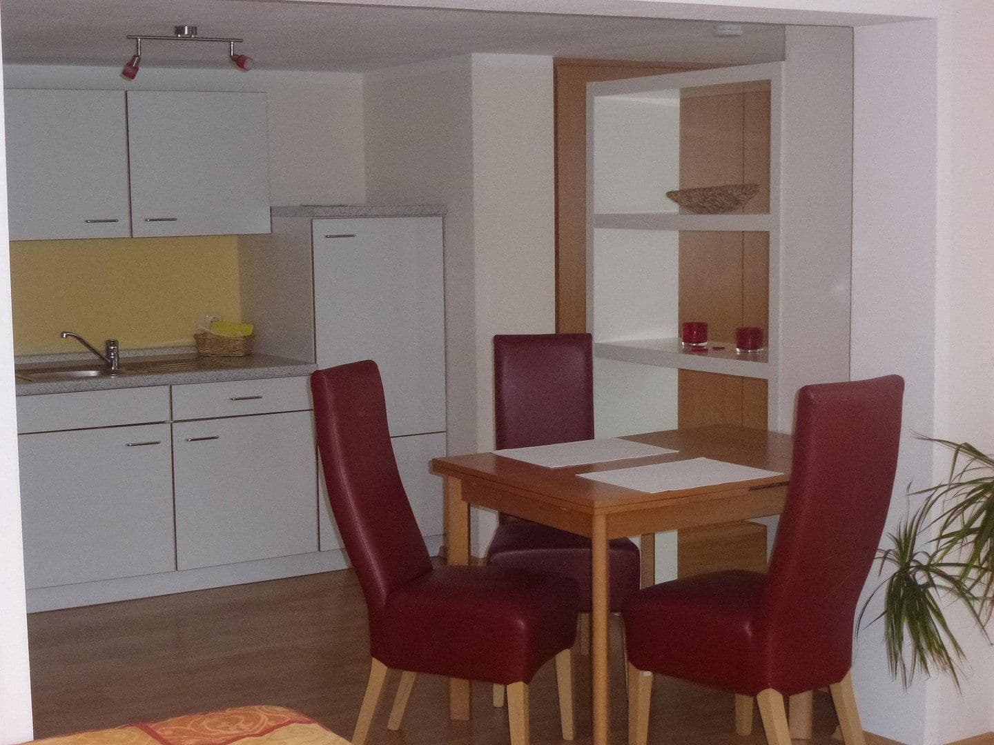 Pronájem bytu 1+1 42 m², Meisenstr.2, Hilgertshausen-Tandern, Bavorsko Pronájem bytu 1+1 42 m², Meisenstr.2, Hilgertshausen-Tandern, Bavorsko
