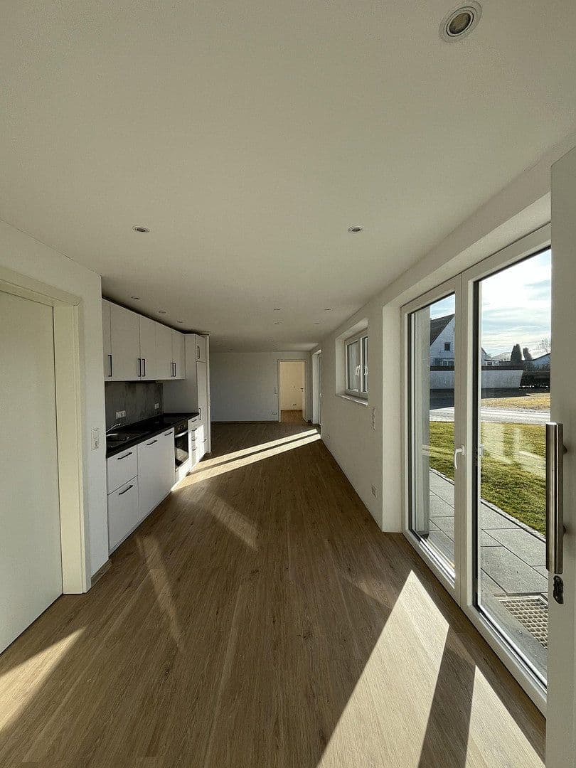 Pronájem bytu 2+1 80 m², Leutenbergstraße 2, Kammlach, Bavorsko Pronájem bytu 2+1 80 m², Leutenbergstraße 2, Kammlach, Bavorsko