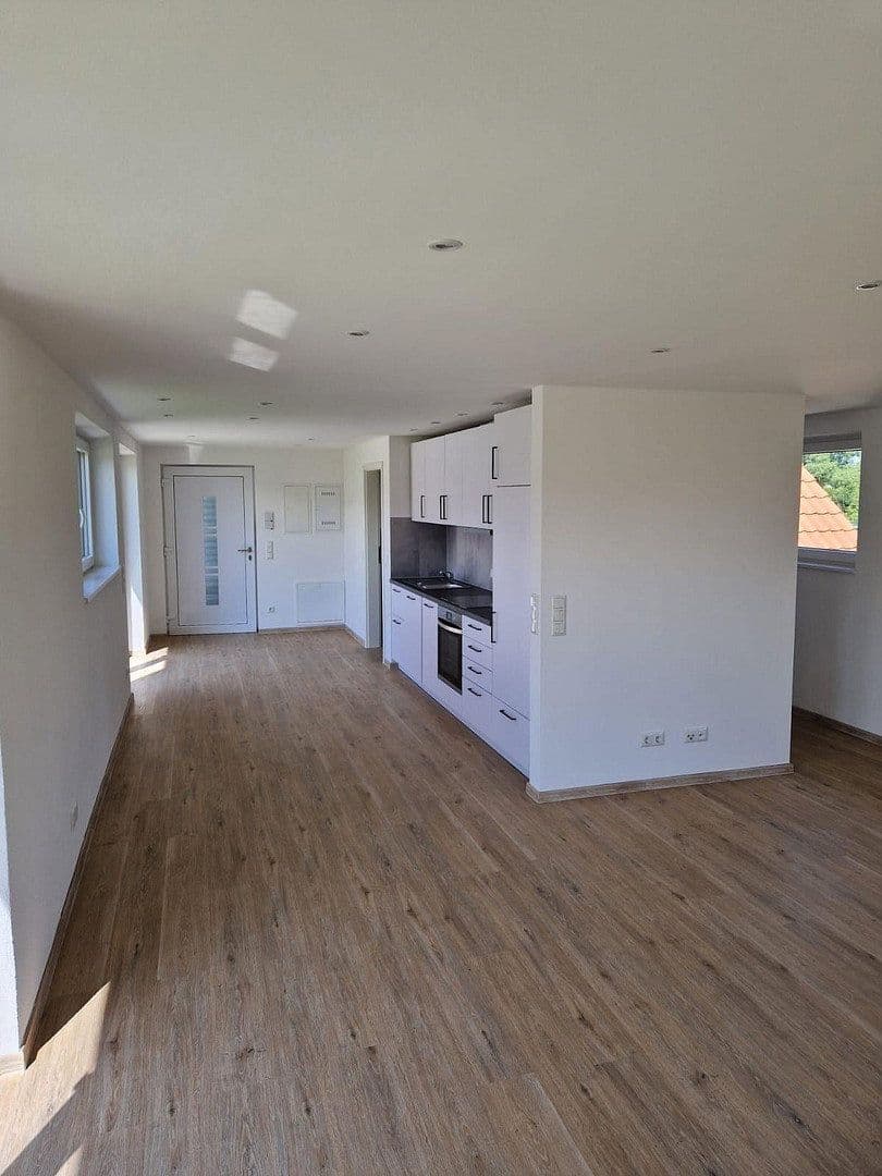 Pronájem bytu 2+1 80 m², Leutenbergstraße 2, Kammlach, Bavorsko Pronájem bytu 2+1 80 m², Leutenbergstraße 2, Kammlach, Bavorsko