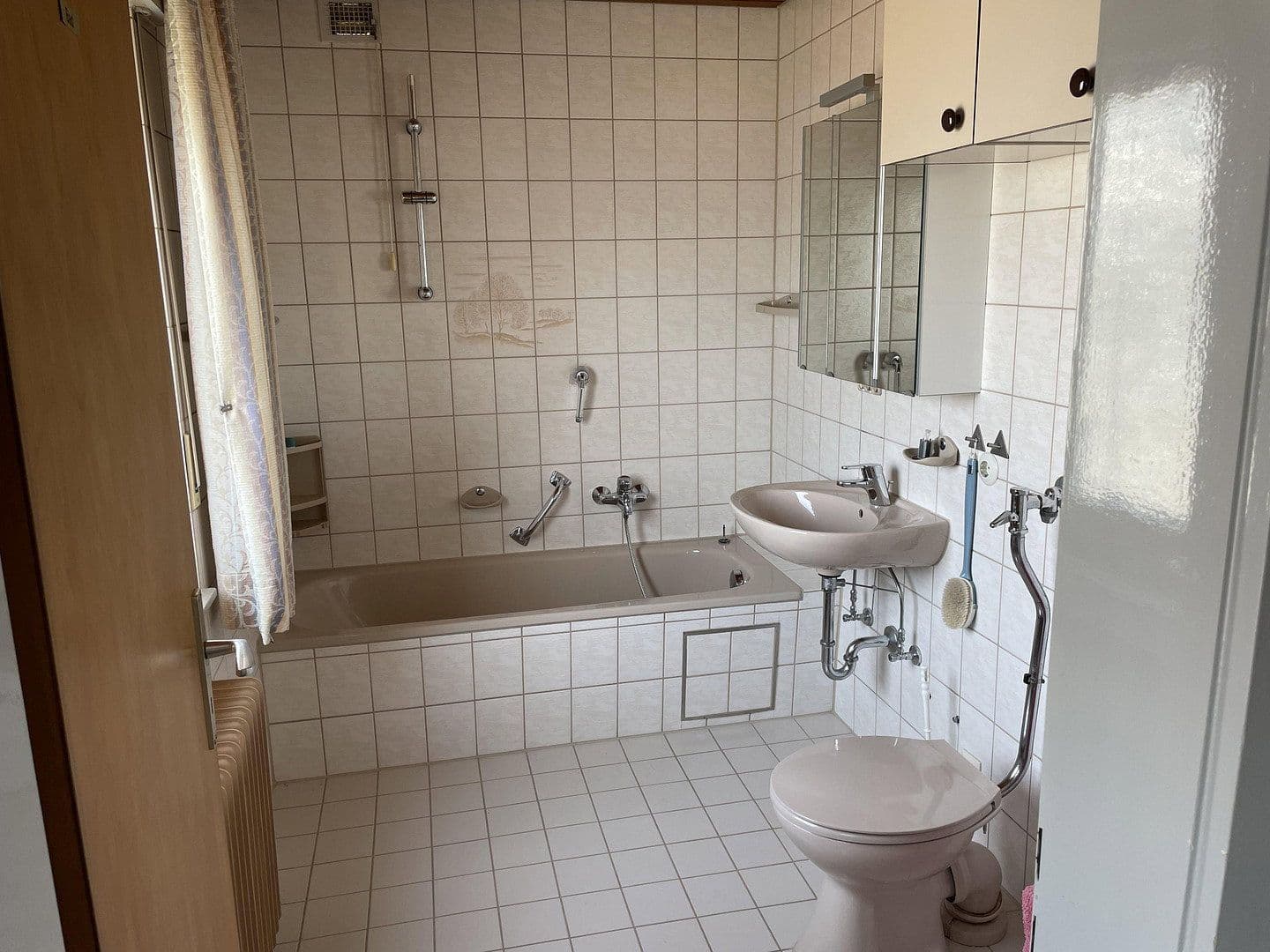 Prodej domu 116 m², pozemek 485 m², Gundelsheim, Bádensko-Württembersko Prodej domu 116 m², pozemek 485 m², Gundelsheim, Bádensko-Württembersko