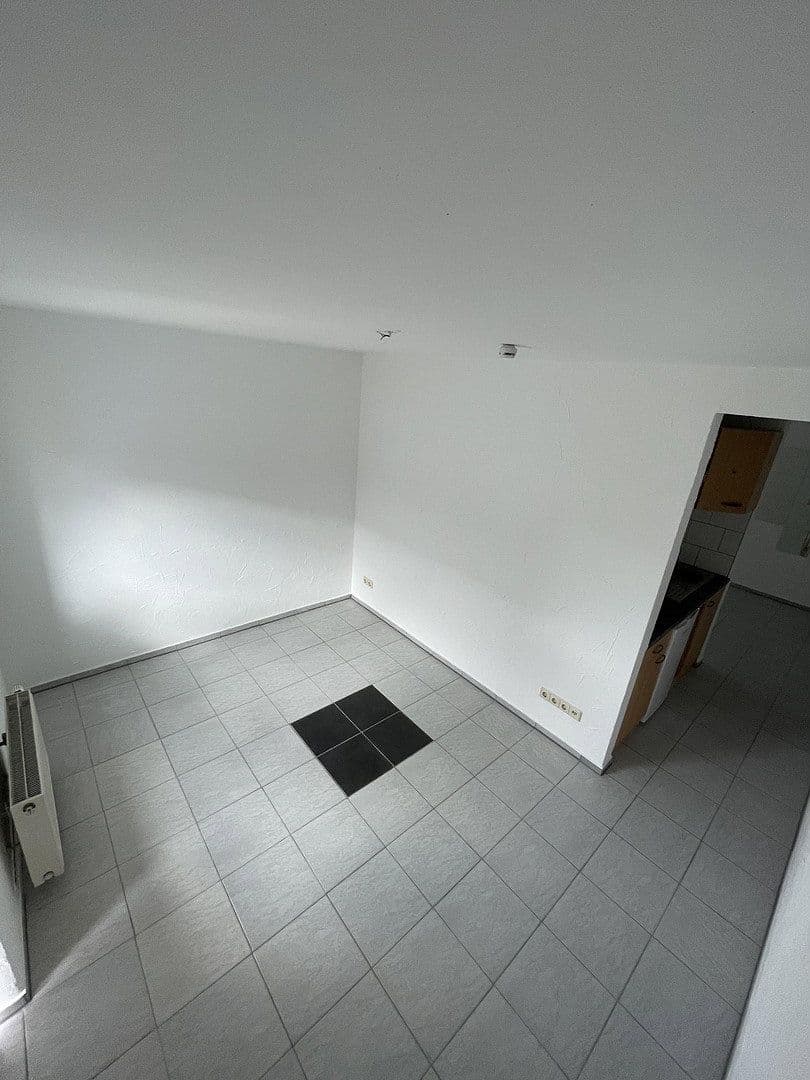 Pronájem bytu 1+1 27 m², Siegfried-Levi-Straße 13, Untergruppenbach, Bádensko-Württembersko Pronájem bytu 1+1 27 m², Siegfried-Levi-Straße 13, Untergruppenbach, Bádensko-Württembersko