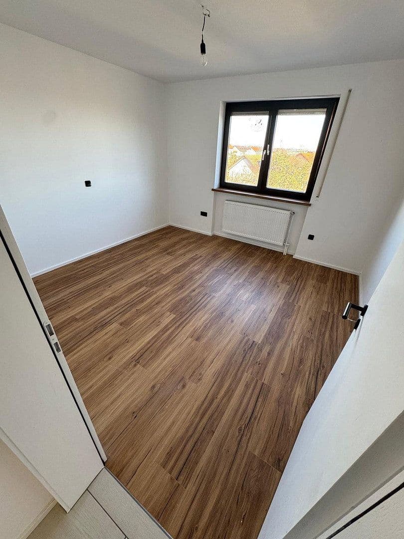 Pronájem bytu 3+1 115 m², Hepberg, Bavorsko Pronájem bytu 3+1 115 m², Hepberg, Bavorsko