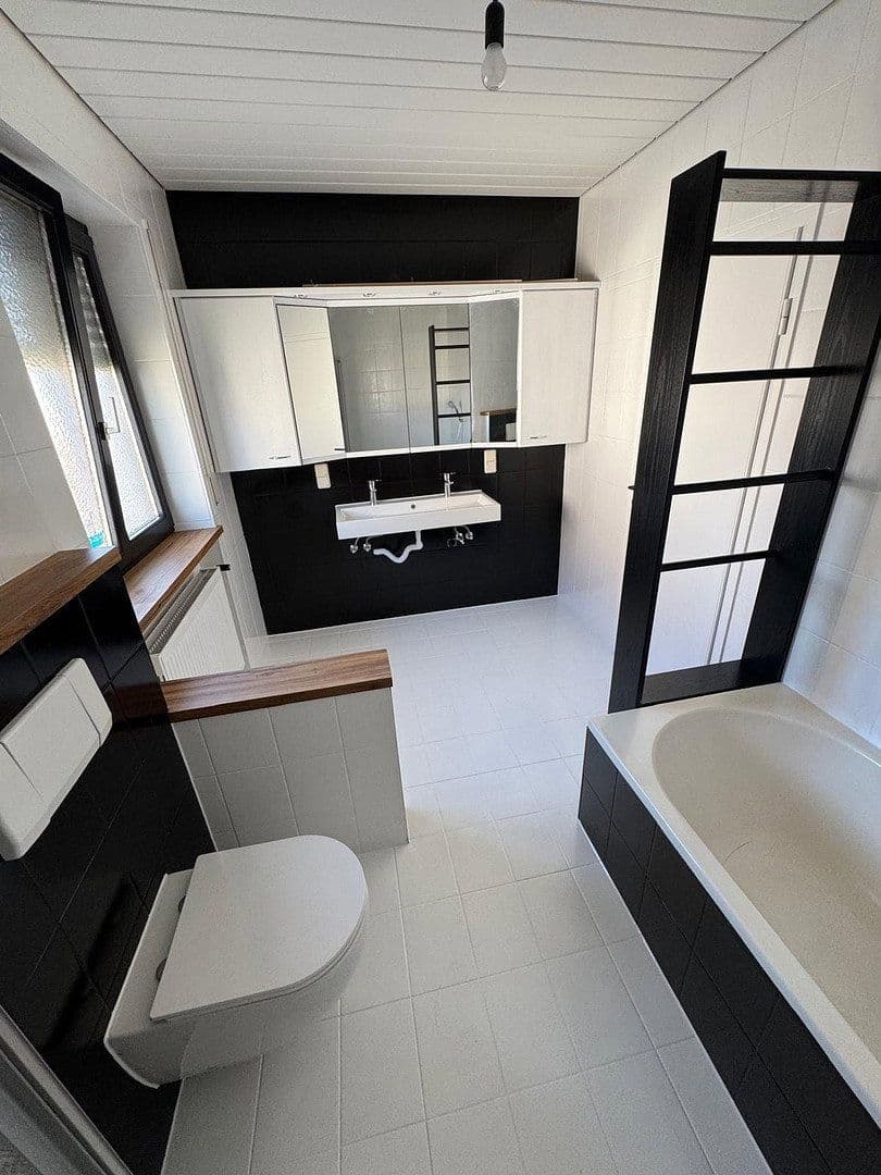 Pronájem bytu 3+1 115 m², Hepberg, Bavorsko Pronájem bytu 3+1 115 m², Hepberg, Bavorsko