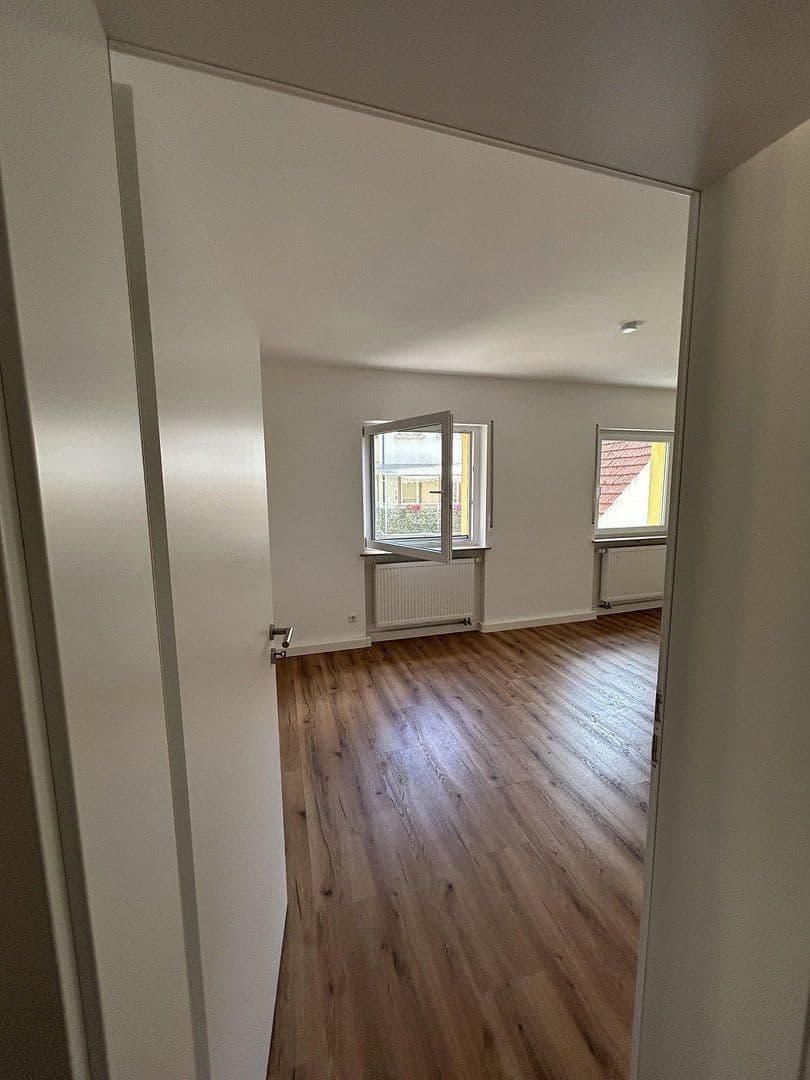 Pronájem bytu 3+1 107 m², Creglingen, Bádensko-Württembersko Pronájem bytu 3+1 107 m², Creglingen, Bádensko-Württembersko