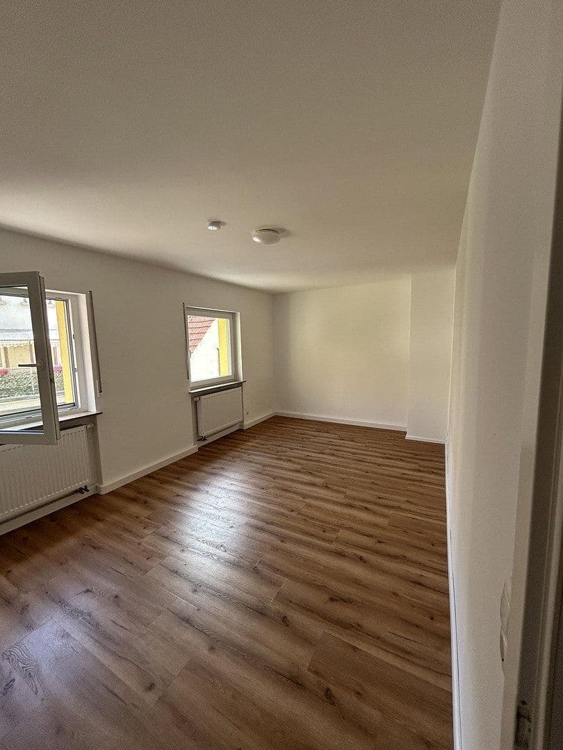Pronájem bytu 3+1 107 m², Creglingen, Bádensko-Württembersko Pronájem bytu 3+1 107 m², Creglingen, Bádensko-Württembersko