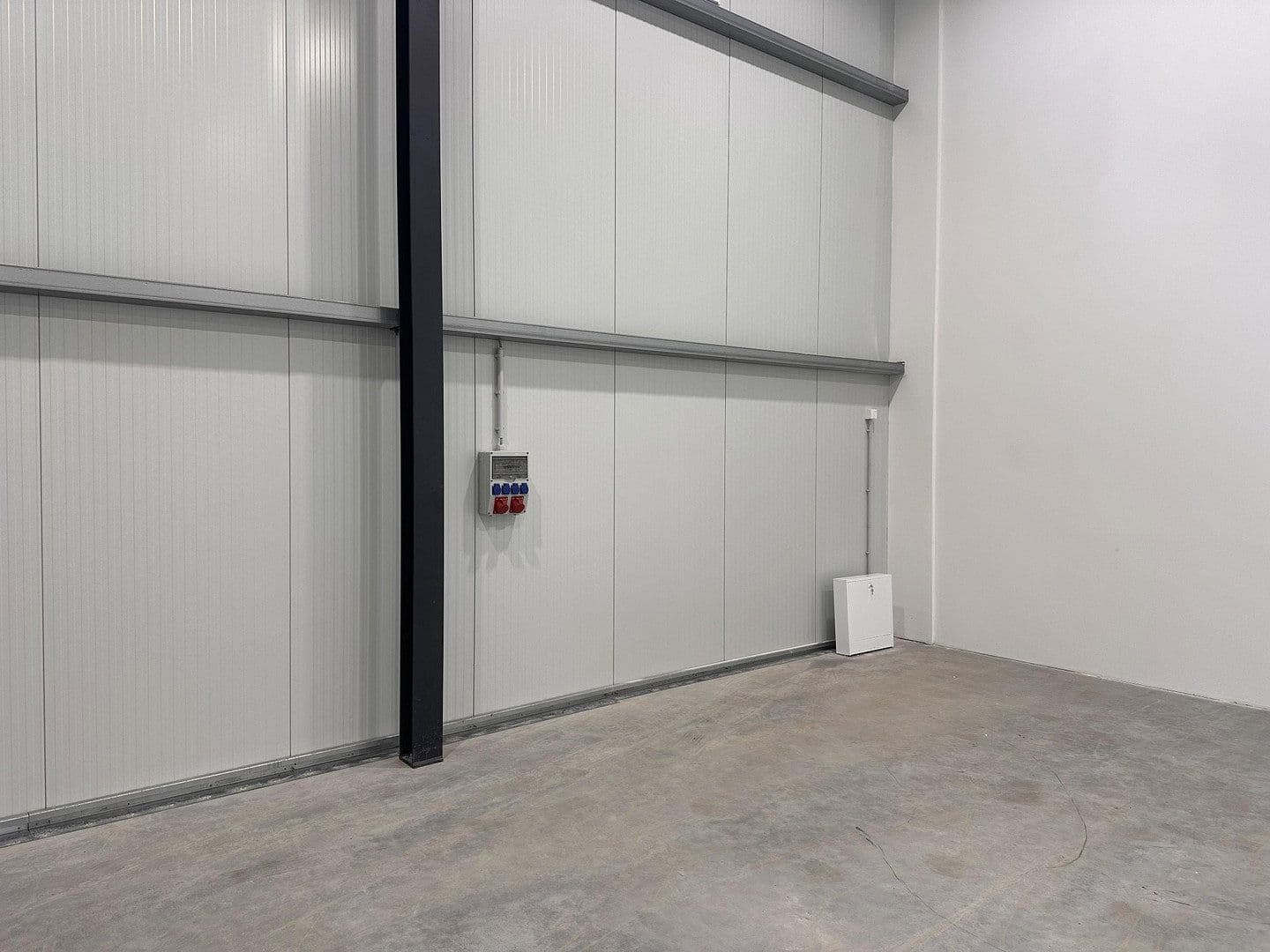 Pronájem nebytového prostoru 2.700 m², Michael Schäffer Straße 11d, Bobingen, Bavorsko Pronájem nebytového prostoru 2.700 m², Michael Schäffer Straße 11d, Bobingen, Bavorsko