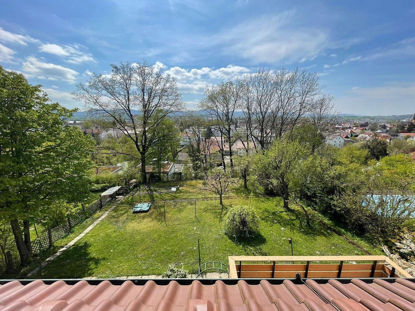 Pronájem bytu 3+1 48 m², Eisingen, Bádensko-Württembersko Pronájem bytu 3+1 48 m², Eisingen, Bádensko-Württembersko