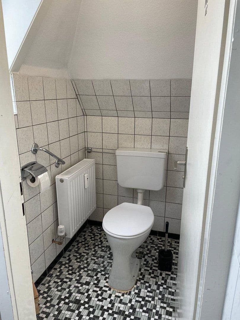 Pronájem bytu 3+1 48 m², Eisingen, Bádensko-Württembersko Pronájem bytu 3+1 48 m², Eisingen, Bádensko-Württembersko