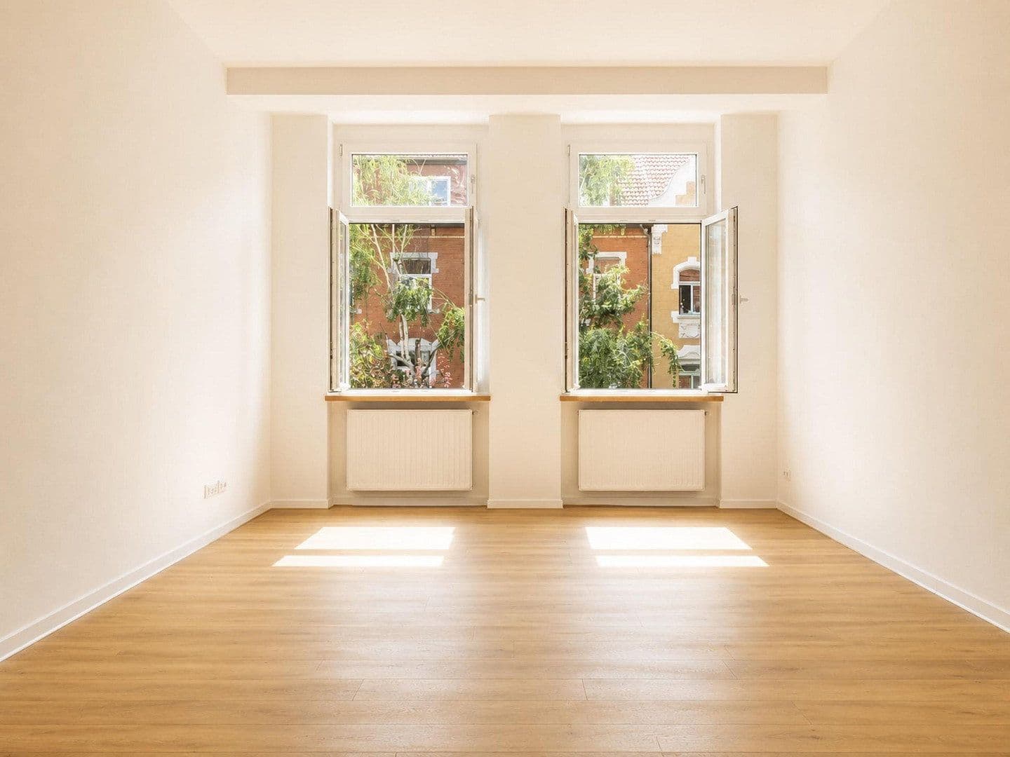 Pronájem bytu 2+1 70 m², Erfurt, Durynsko Pronájem bytu 2+1 70 m², Erfurt, Durynsko