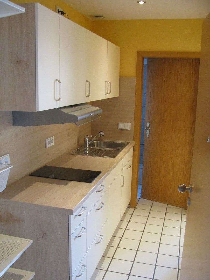 Pronájem bytu 1+1 21 m², Bingen am Rhein, Porýní-Falc Pronájem bytu 1+1 21 m², Bingen am Rhein, Porýní-Falc