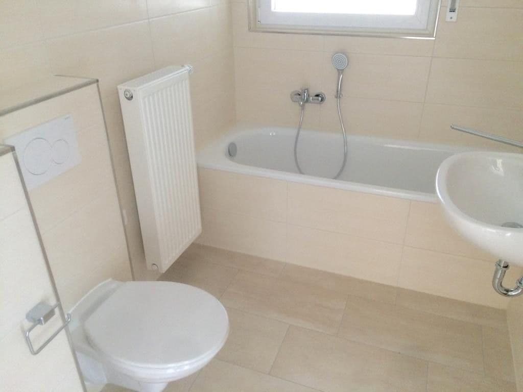Pronájem domu 136 m², pozemek 490 m², Mühlhausen, Bádensko-Württembersko Pronájem domu 136 m², pozemek 490 m², Mühlhausen, Bádensko-Württembersko