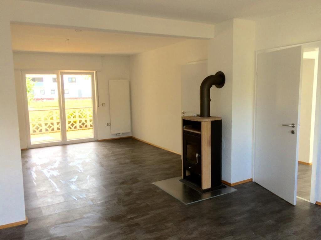 Pronájem domu 136 m², pozemek 490 m², Mühlhausen, Bádensko-Württembersko Pronájem domu 136 m², pozemek 490 m², Mühlhausen, Bádensko-Württembersko