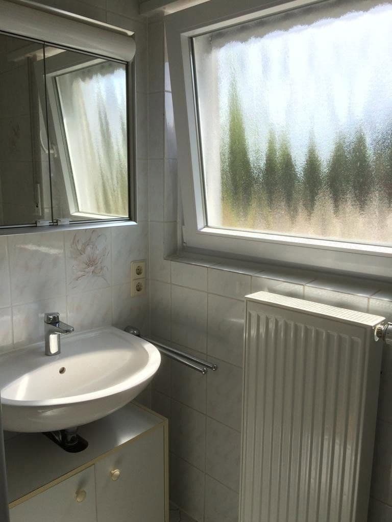 Pronájem domu 136 m², pozemek 490 m², Mühlhausen, Bádensko-Württembersko Pronájem domu 136 m², pozemek 490 m², Mühlhausen, Bádensko-Württembersko